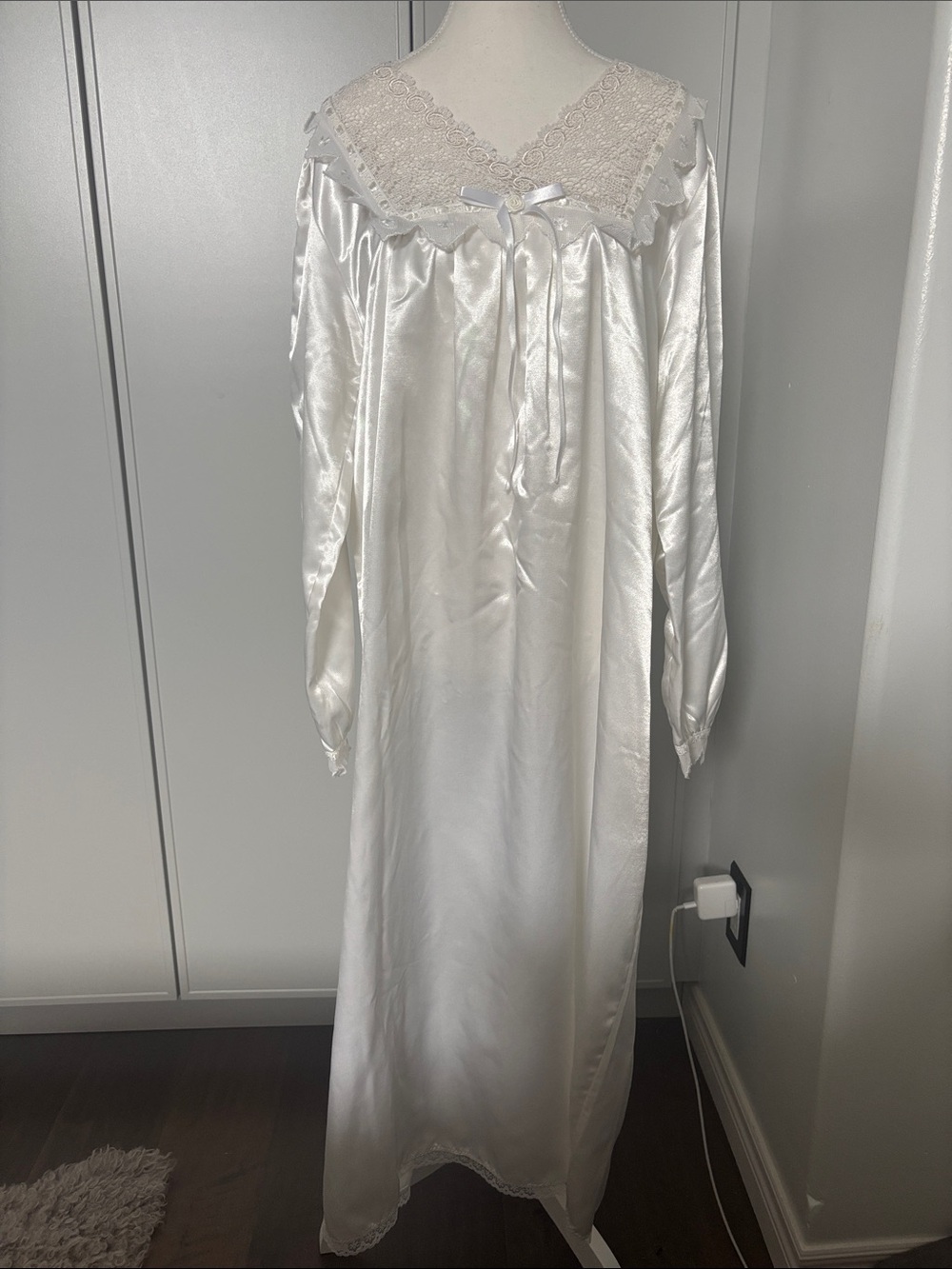 Vintage Cassandra Harts Satin Lace-Trim Long Nightgown - White